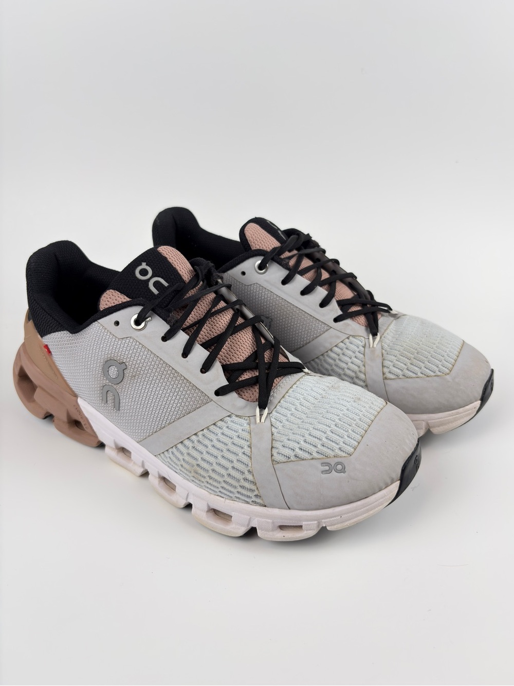 On Cloudflyer Running Sneakers